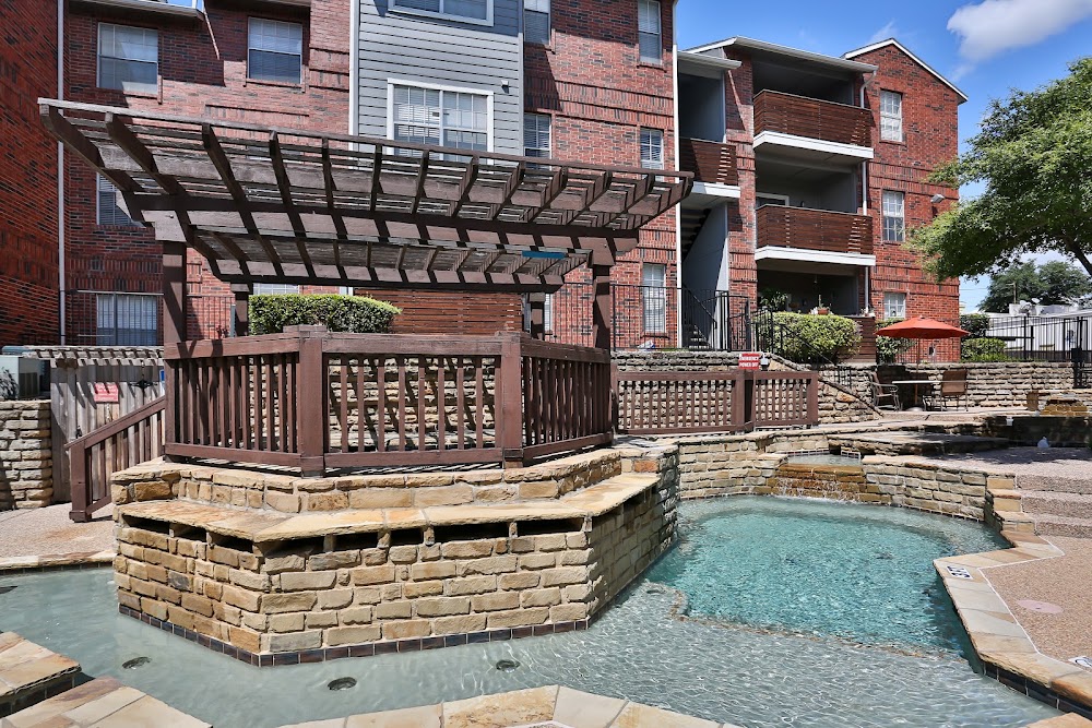 Silver Creek Apartment Homes